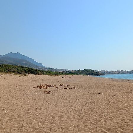 Villa Tzanetos Seaside Kyparissia Esterno foto