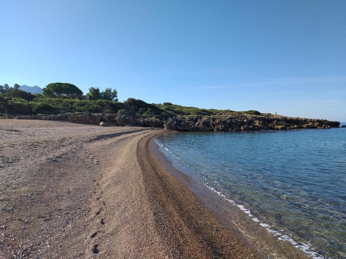 Villa Tzanetos Seaside Kyparissia Esterno foto