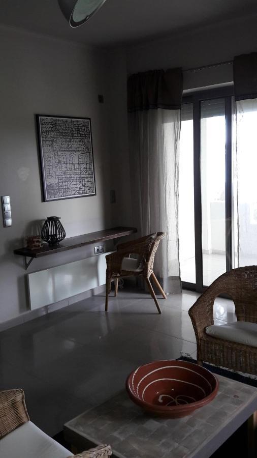 Villa Tzanetos Seaside Kyparissia Esterno foto