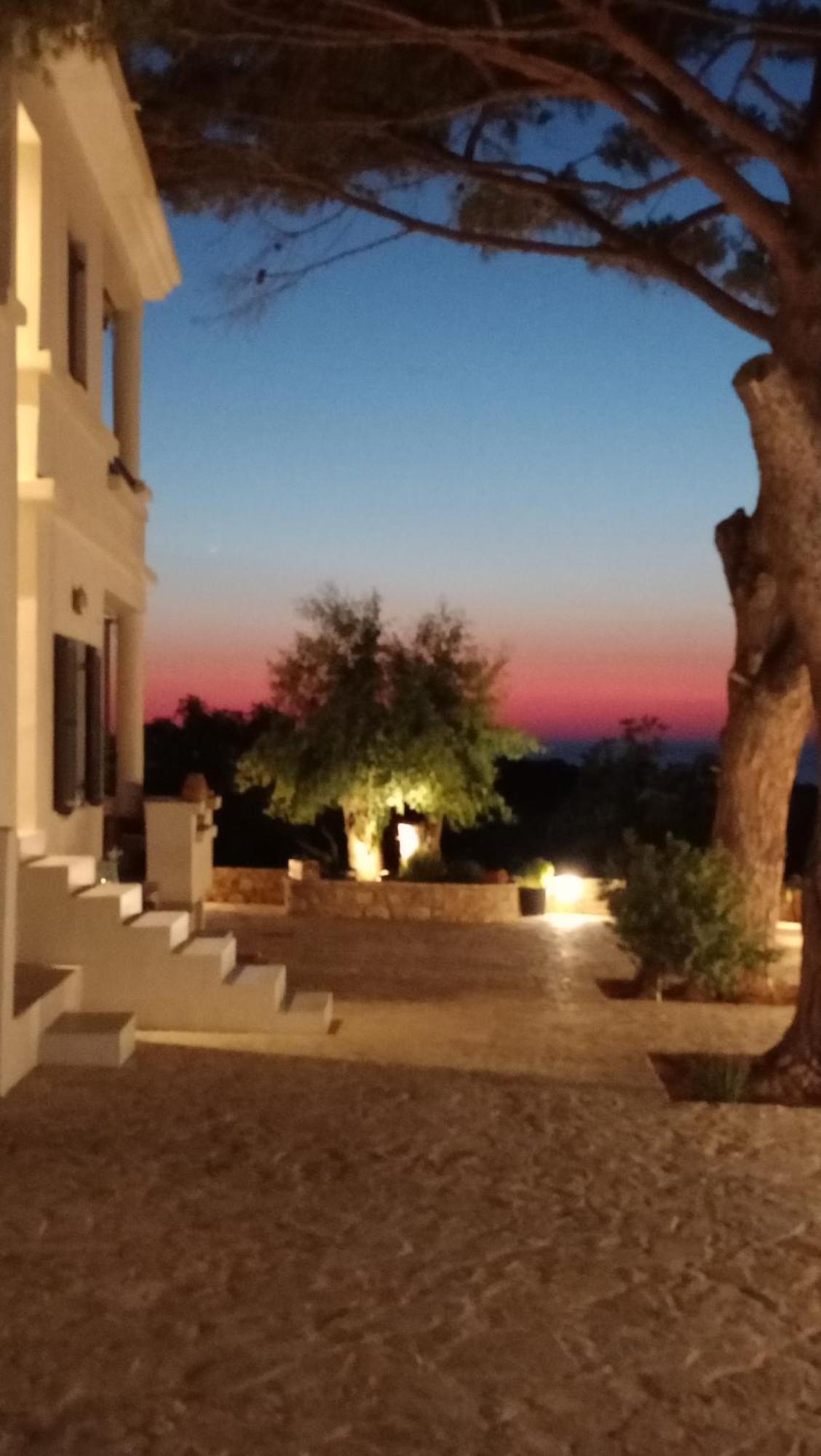 Villa Tzanetos Seaside Kyparissia Esterno foto